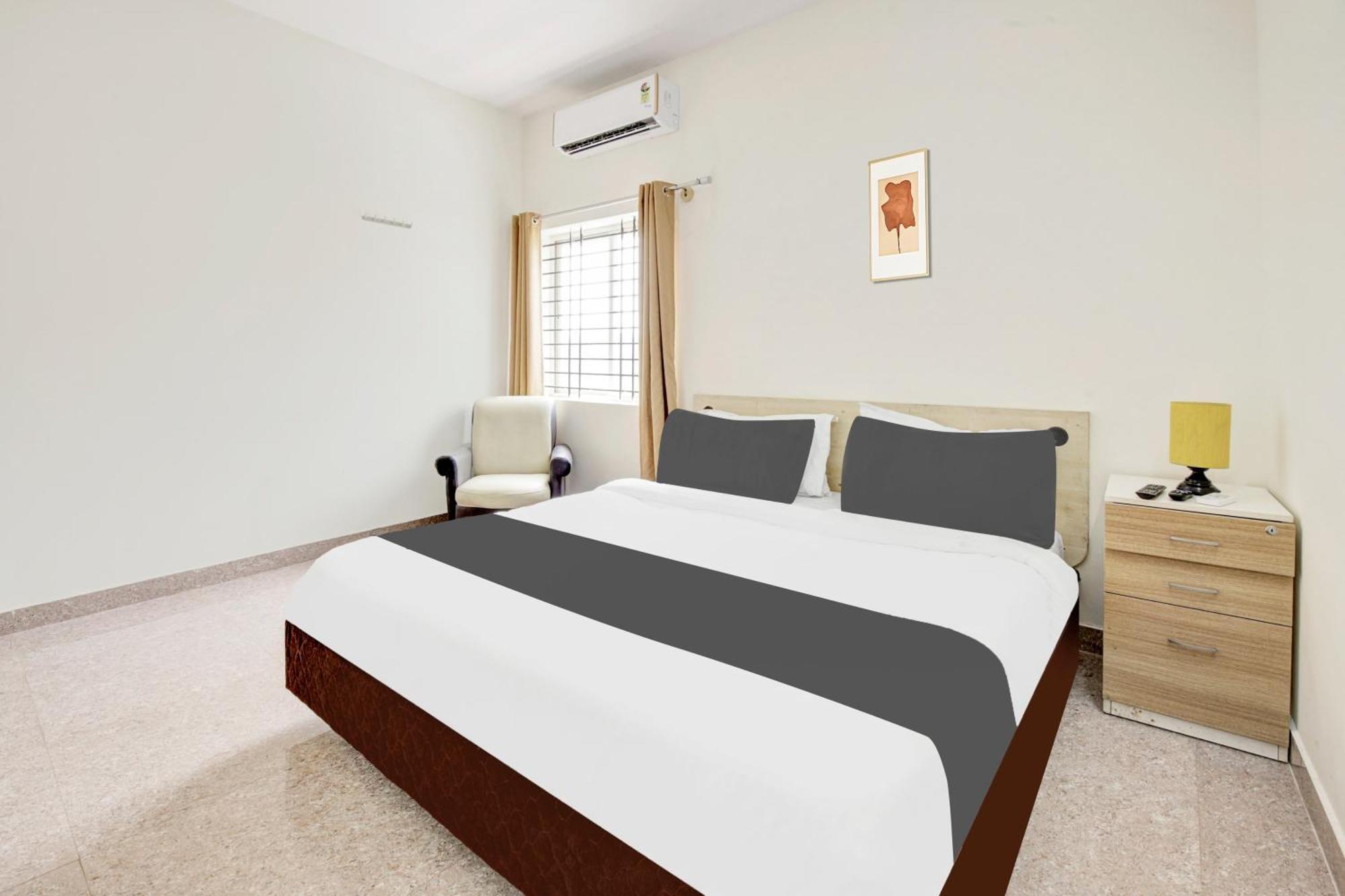 Hotel O Sri Manjunatha Deluxe Suites Bangalore Eksteriør bilde