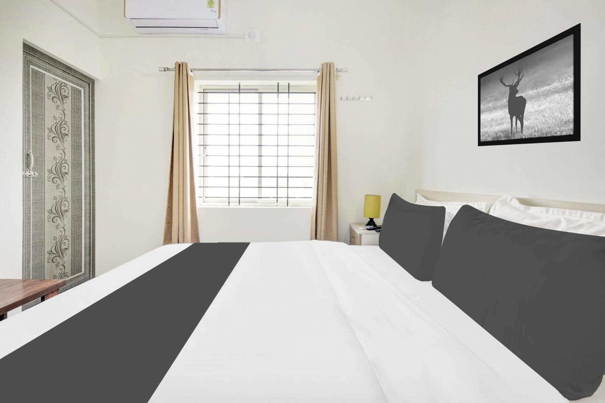 Hotel O Sri Manjunatha Deluxe Suites Bangalore Eksteriør bilde
